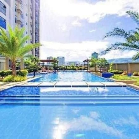 Appartement Horizon 101 A2 Shortwalk Robinson Mall Mango Square Bar à Cebu Extérieur photo